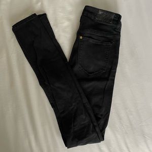 H&M Black Highwaisted jeans 29/34 Long